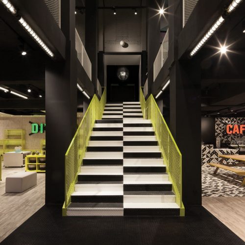 儿童玻璃博物馆楼梯 KIDS Museum of Glass Stairs